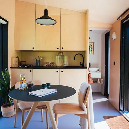 Wild Kinvara אתר קמפינג Cloonnasee