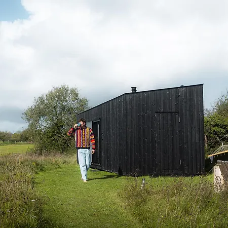 Wild Kinvara אתר קמפינג